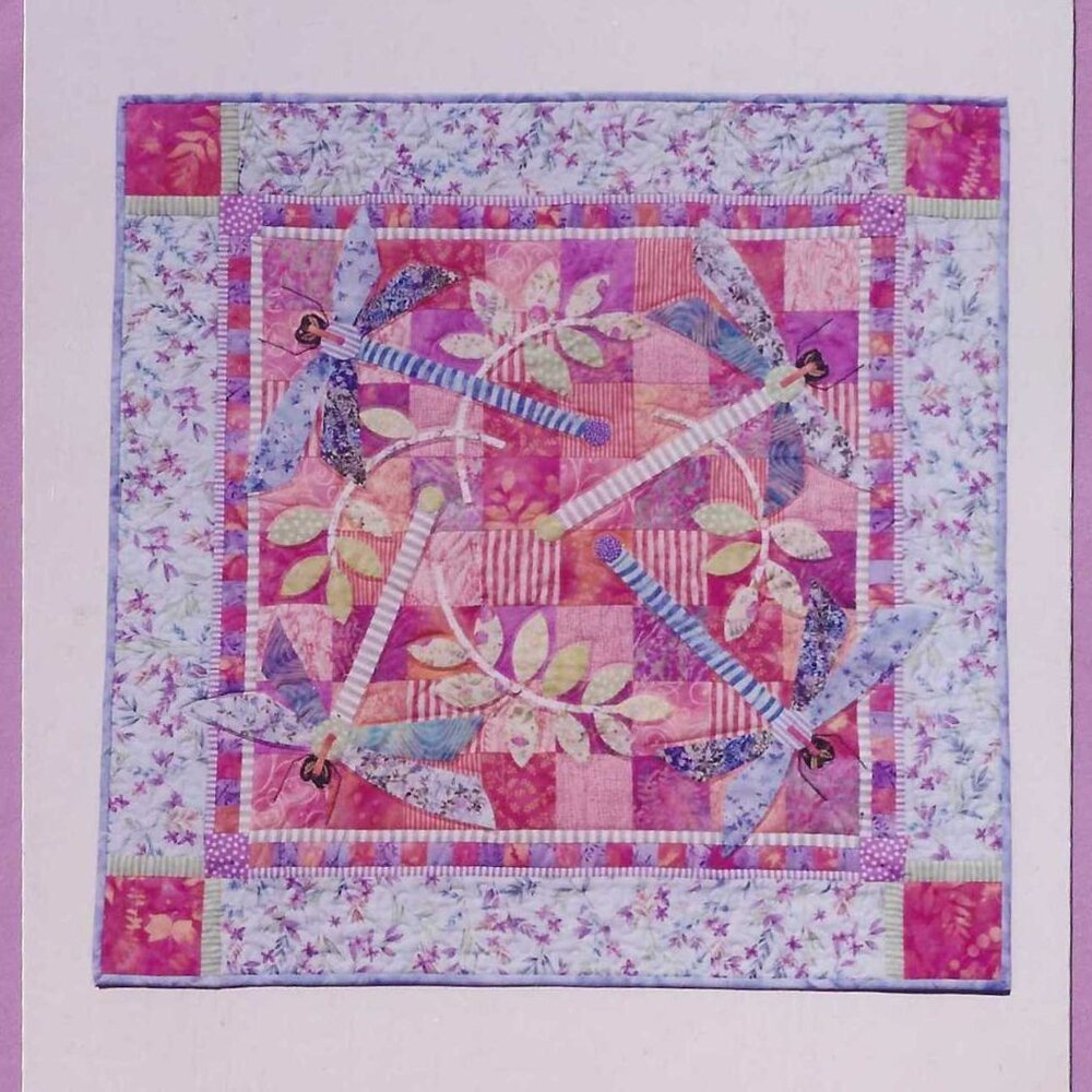 From Java House Quilts - Dragonfly Meadow Quilt Pattern Unused - Picture 2 of 3